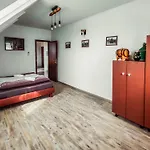Fuestifecske Apartmanhaz *