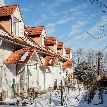 Fuestifecske Apartmanhaz Apartament
