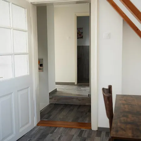Apartament Fuestifecske Apartmanhaz *