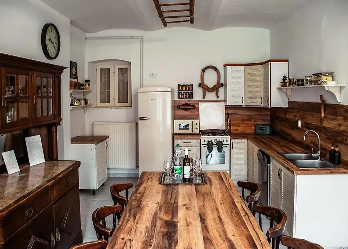 Apartment Fuestifecske Apartmanhaz