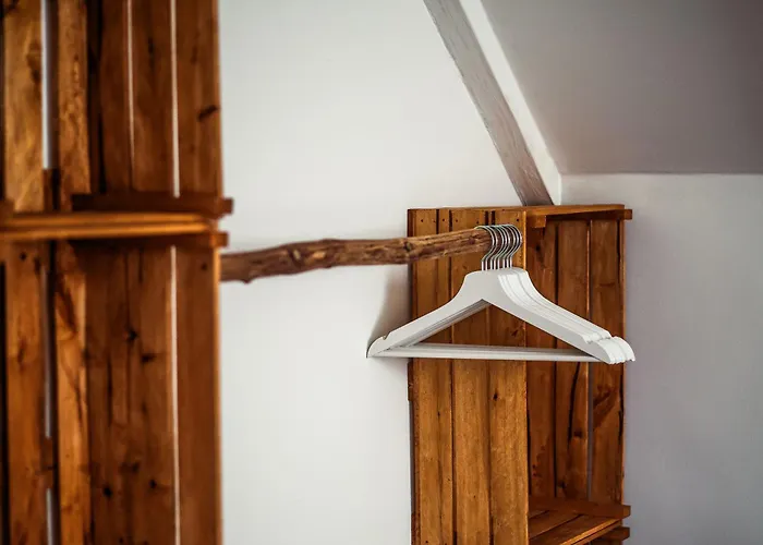 Fuestifecske Apartmanhaz * Aszofo