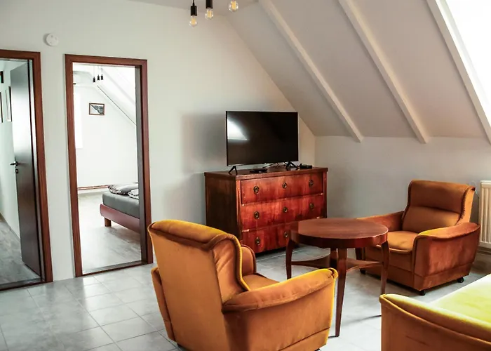 Fuestifecske Apartmanhaz Appartement