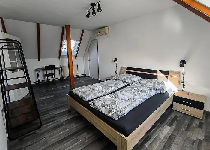 Apartament Fuestifecske Apartmanhaz