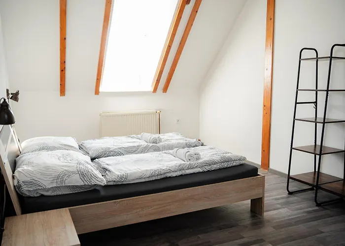 Apartament Fuestifecske Apartmanhaz *