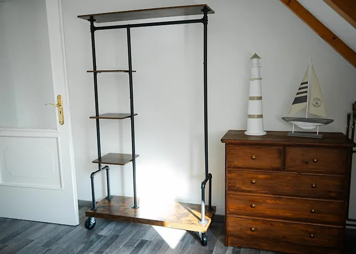 Apartment Fuestifecske Apartmanhaz Aszofo